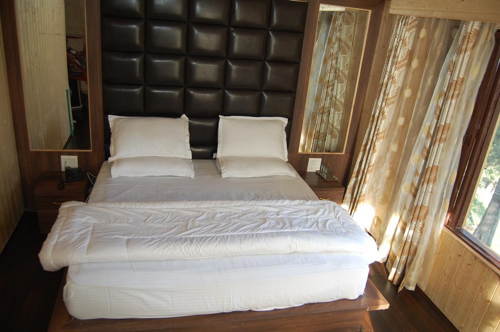 Hotel Zahgeer Continental Gulmarg Pokój zdjęcie