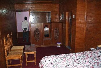 Hotel Zahgeer Continental Gulmarg Zewnętrze zdjęcie